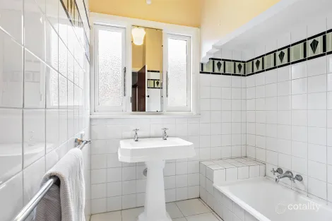 Property photo of 57 Bishop Street Oakleigh VIC 3166