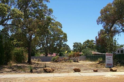 96 Lesmurdie Rd, Lesmurdie, WA 6076