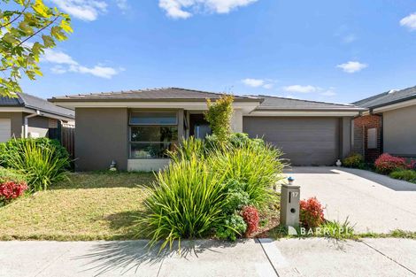 17 Outfield Rd, Clyde, VIC 3978