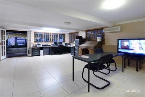 Property photo of 79 Pearson Street Kangaroo Point QLD 4169