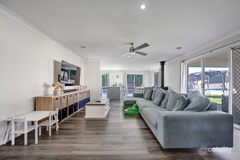 Property photo of 6 Lovejoy Avenue Blayney NSW 2799