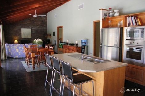Property photo of 10 Swift Place Burleigh Waters QLD 4220