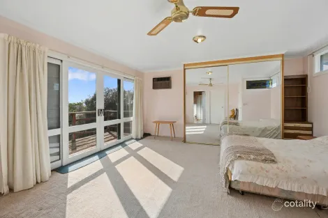 Property photo of 22 Dimora Avenue Camperdown VIC 3260