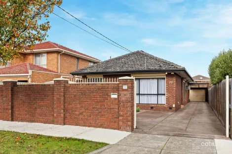 77 Southernhay St, Reservoir, VIC 3073
