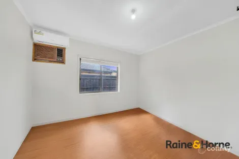 Property photo of 31 Walmer Avenue St Albans VIC 3021