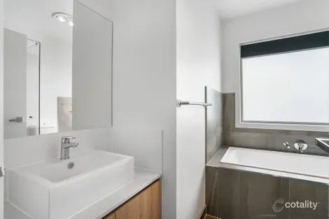 Property photo of 2/6 Briggs Street Laverton VIC 3028