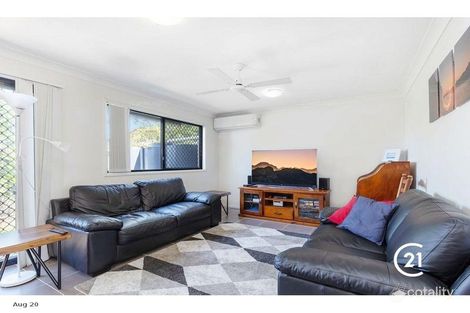 Property photo of 2/106 Ann Street Kallangur QLD 4503