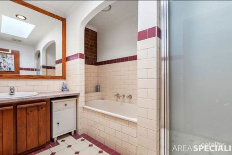 Property photo of 70 Railway Parade Deer Park VIC 3023