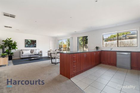 Property photo of 72 Ferndown Drive Cranbourne VIC 3977
