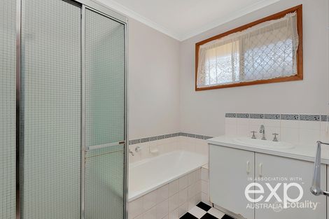 Property photo of 52 Camelot Drive Paralowie SA 5108