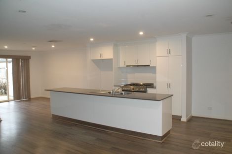 Property photo of 70 Banjo Circuit Lynbrook VIC 3975
