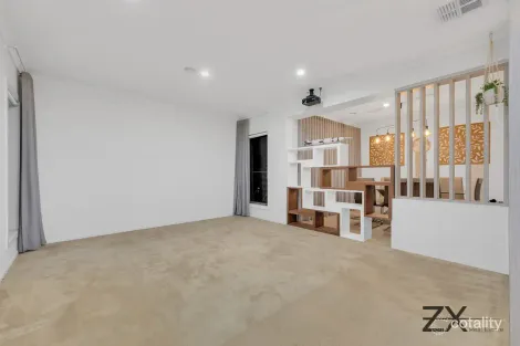 Property photo of 7 Wallagaraugh Parkway Wollert VIC 3750