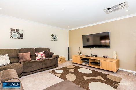 Property photo of 16 Ollera Meander Carramar WA 6031