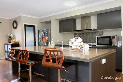 Property photo of 5 Grovedale Way Manor Lakes VIC 3024
