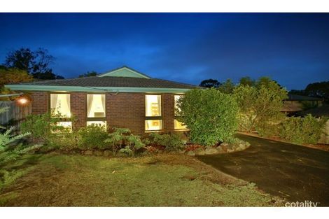 8 Oswin Ct, Kilsyth, VIC 3137