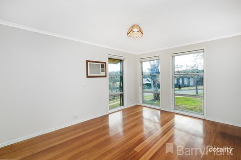 Property photo of 31 Rosebud Crescent Broadmeadows VIC 3047
