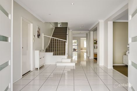 Property photo of 15 Trequanda Place Bridgeman Downs QLD 4035