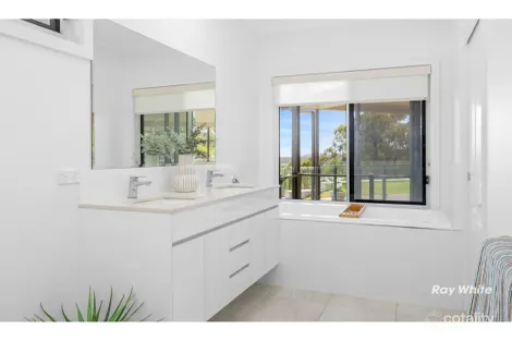 Property photo of 19 Ridgeline Drive Tanby QLD 4703