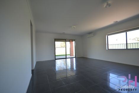 Property photo of 5 Crimson Court Kangaroo Flat VIC 3555