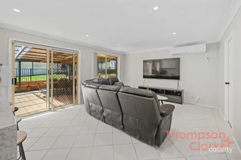 Property photo of 4 Benjamin Circle Rutherford NSW 2320