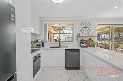 Property photo of 4 Benjamin Circle Rutherford NSW 2320