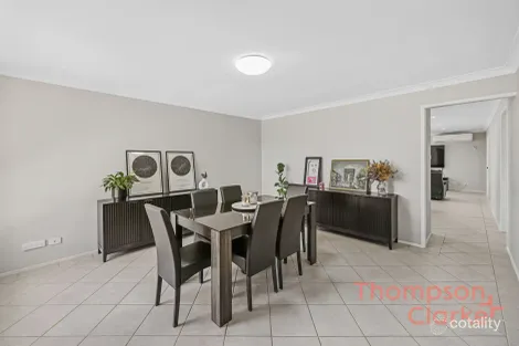 Property photo of 4 Benjamin Circle Rutherford NSW 2320