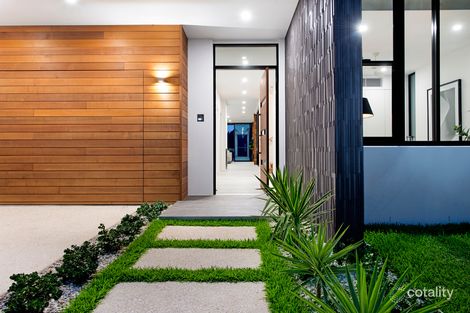 Property photo of 1/5022 Emerald Island Drive Carrara QLD 4211