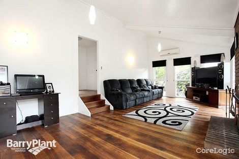 Property photo of 8 Stewart Avenue Wandin North VIC 3139