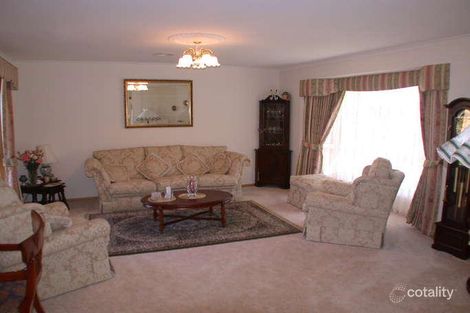 Property photo of 99 Montbrae Circuit Narre Warren North VIC 3804