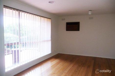 Property photo of 6 Fiona Court Gladstone Park VIC 3043