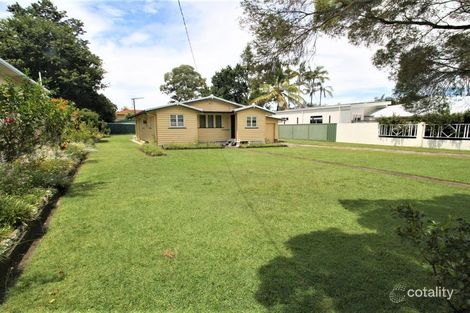 Property photo of 19 Harris Street Labrador QLD 4215