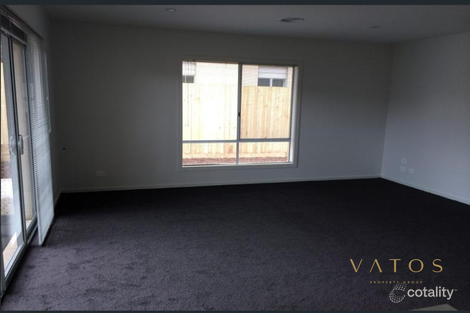 Property photo of 37 Cabernet Drive Somerville VIC 3912