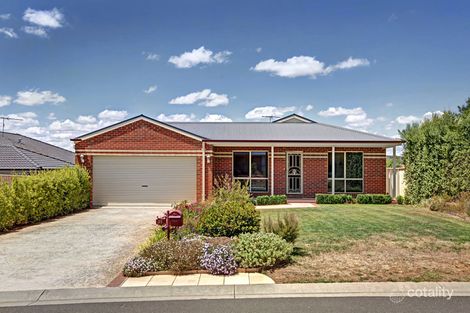 11 Eric Ct, Kilmore, VIC 3764