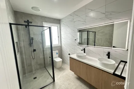 Property photo of 8 Countess Circuit Wollert VIC 3750