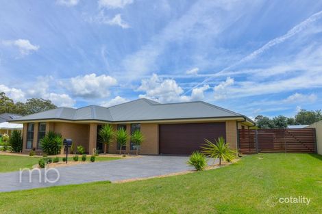 Property photo of 2 Lantana Place Orange NSW 2800