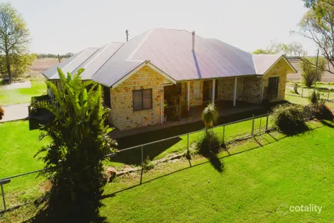 102 Crighton Rd, Biddeston, QLD 4401