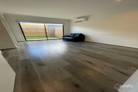 Property photo of 7 Market Road Werribee VIC 3030
