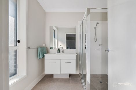Property photo of 11 Venturer Parade Leppington NSW 2179