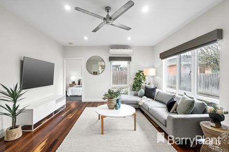 Property photo of 2/23 Wyalong Street Albion VIC 3020