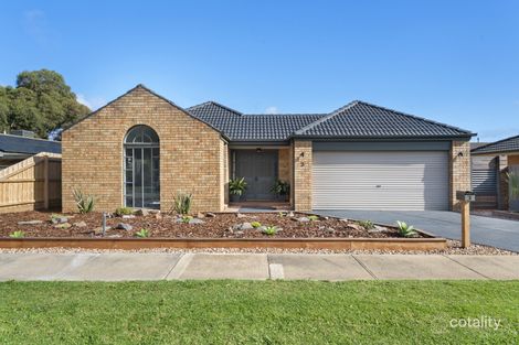 3 Greenslopes Dr, Carrum Downs, VIC 3201