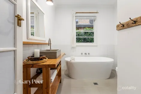 Property photo of 1/54 Tucker Road Bentleigh VIC 3204