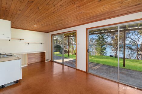 Property photo of 197 Dandaraga Road Mirrabooka NSW 2264
