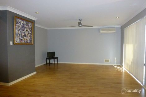 Property photo of 2/200 Burslem Drive Maddington WA 6109