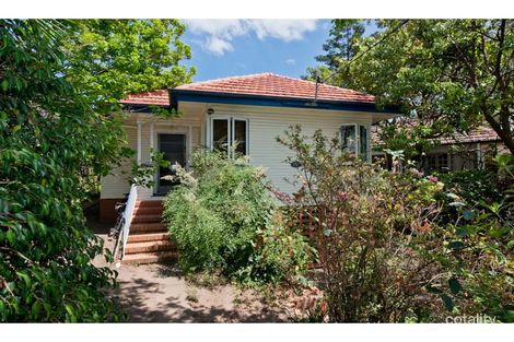 137 Carmody Rd, St Lucia, QLD 4067