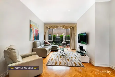 Property photo of 42A Orrong Crescent Caulfield North VIC 3161