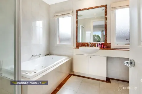 Property photo of 42A Orrong Crescent Caulfield North VIC 3161