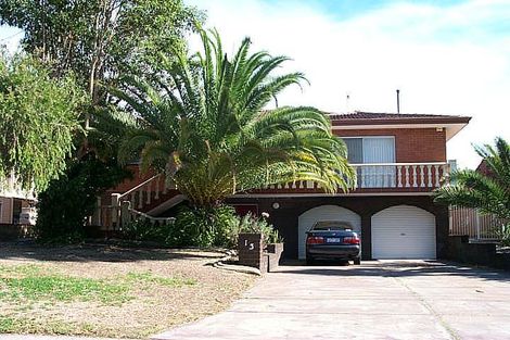 13 Glenbrook Rd, Thornlie, WA 6108