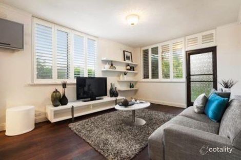 Property photo of 1/142 Alma Road St Kilda East VIC 3183