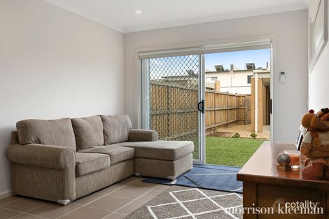 Property photo of 17 Courthouse Walk Doreen VIC 3754