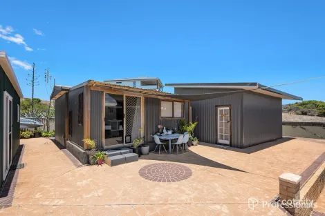 Property photo of 8 Seacrest Way Drummond Cove WA 6532